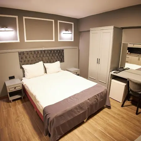 Ortakoy Aysem Sultan Isztambul