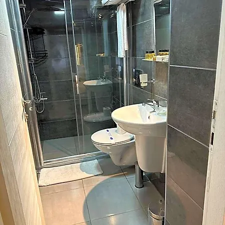 Ortakoy Aysem Sultan Hotel Istanbul